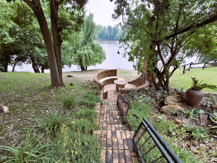 4 Bedroom Property for Sale in River Lodge Estate Free State